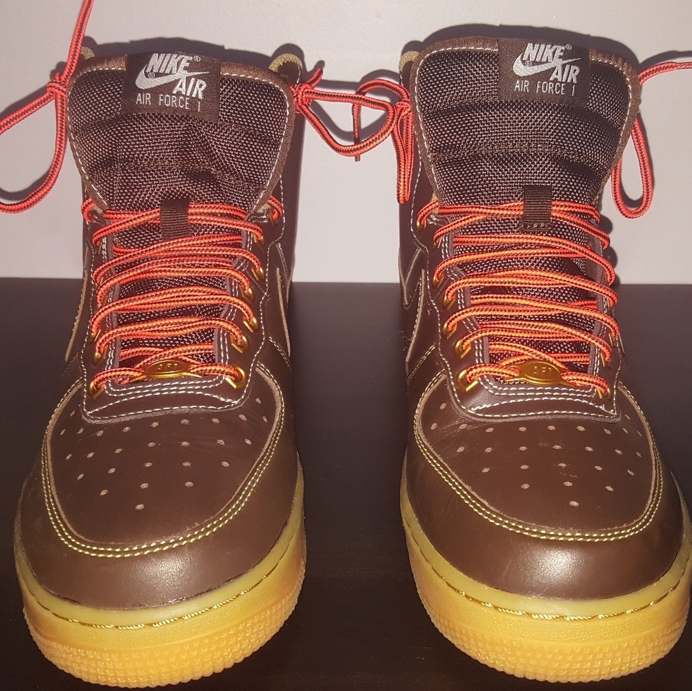 Boys size 7 airforce1